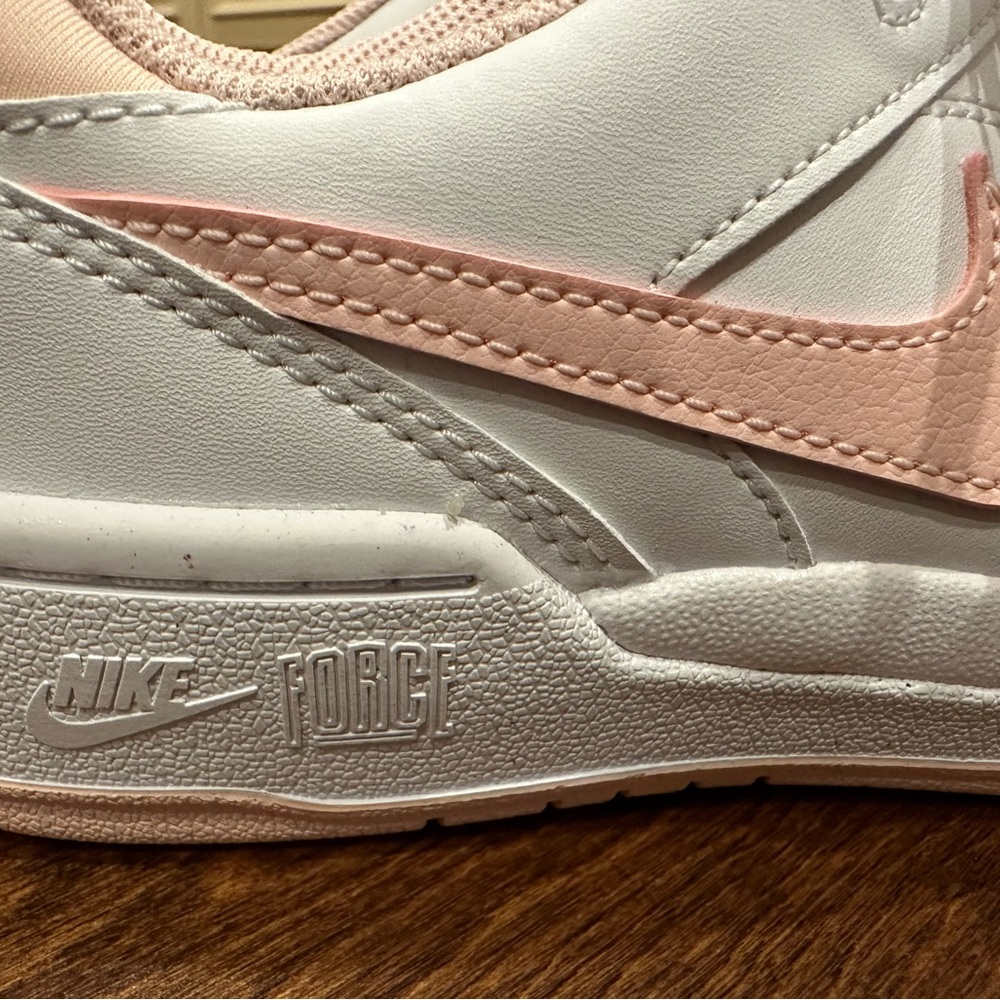 🆕 Nike Full Force Low White and Echo Pink Shoes - Picture 7 of 7